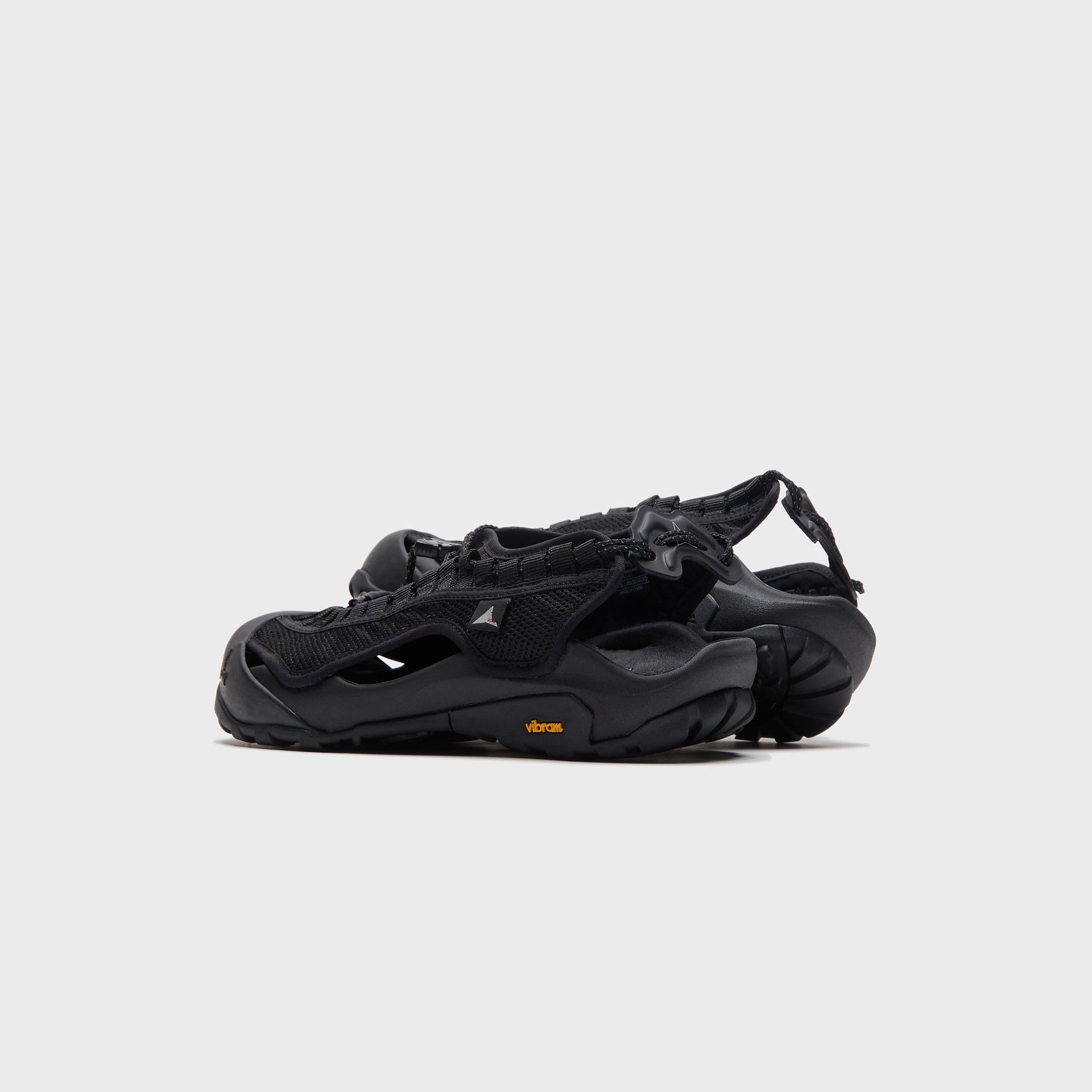 ROA Arpy Weaved Sandals - Black