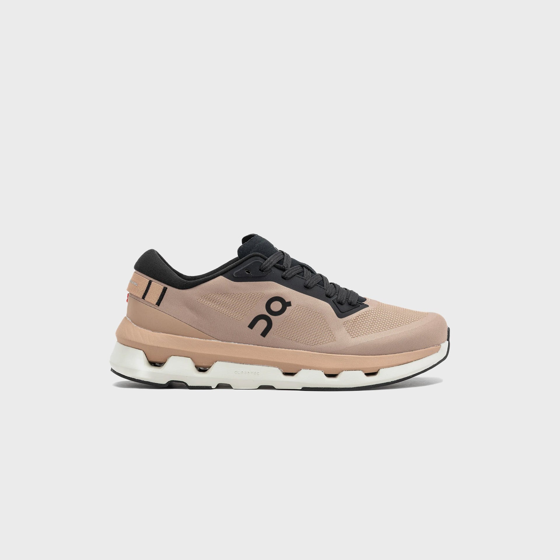 On Running WMNS Cloudzone - Rosebrown / Black