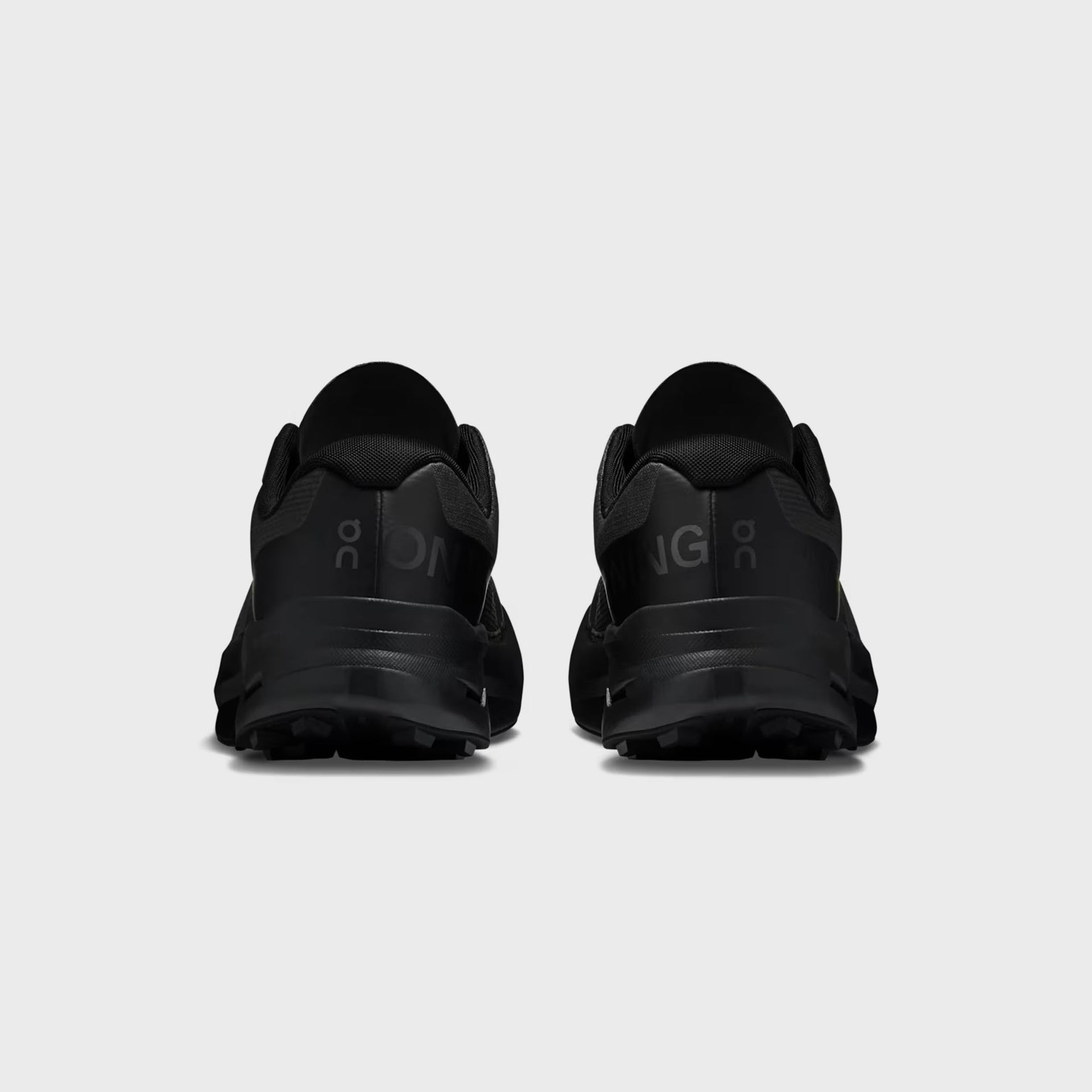 On Running Cloudultra Peak - Black