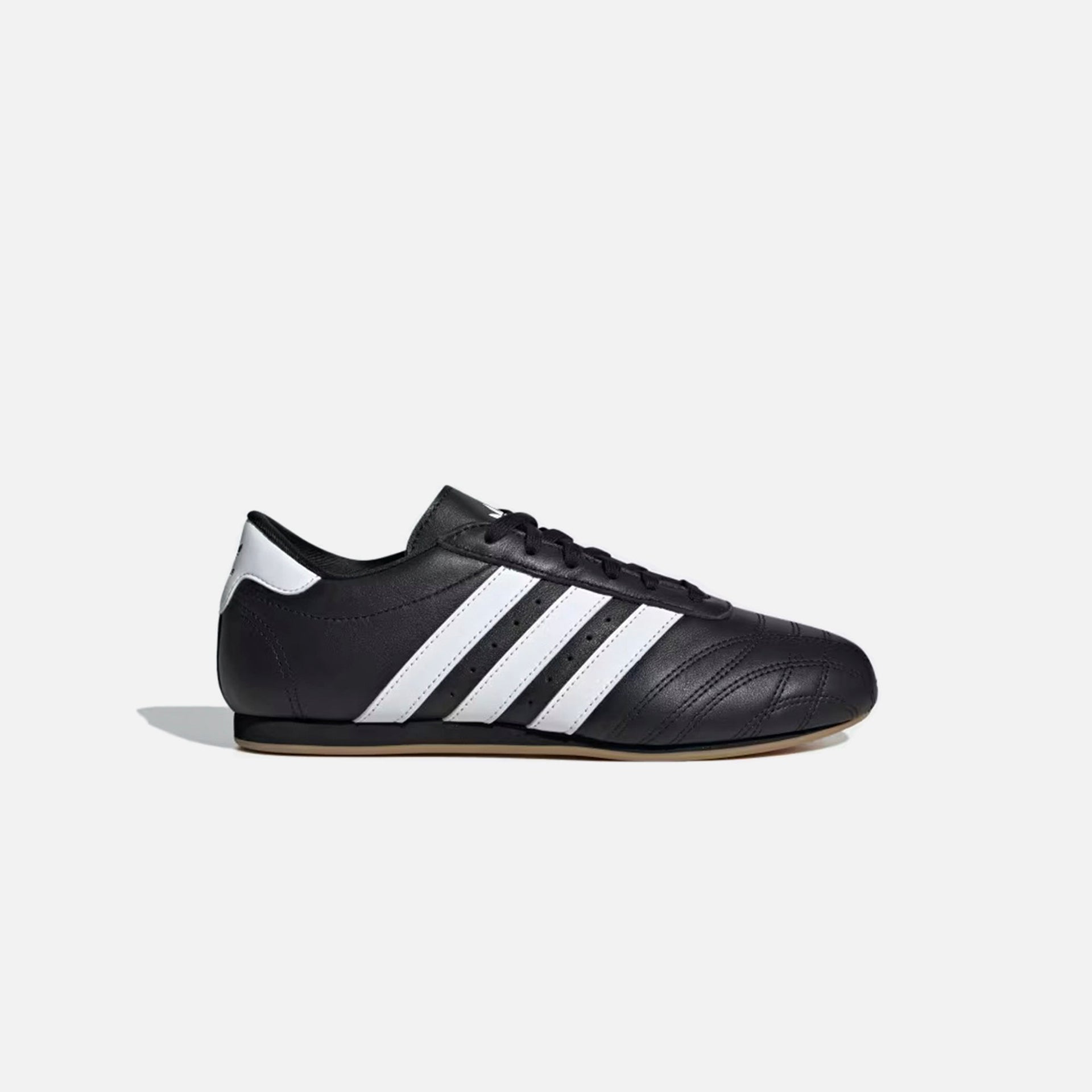 adidas WMNS Taekwondo Laces - Core Black / Cloud White / Gum