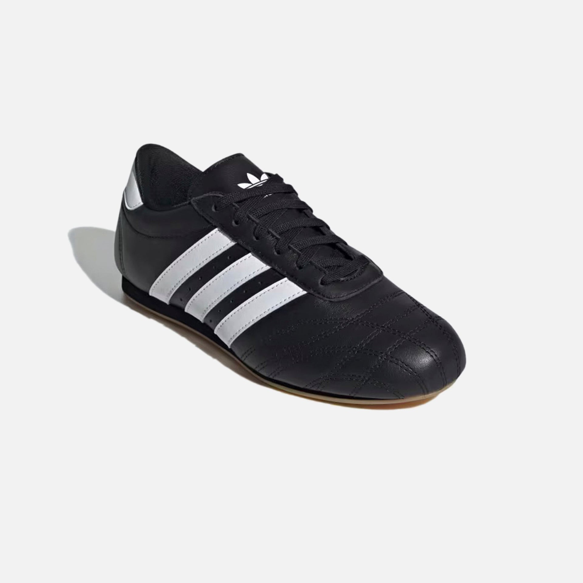 adidas WMNS Taekwondo Laces - Core Black / Cloud White / Gum