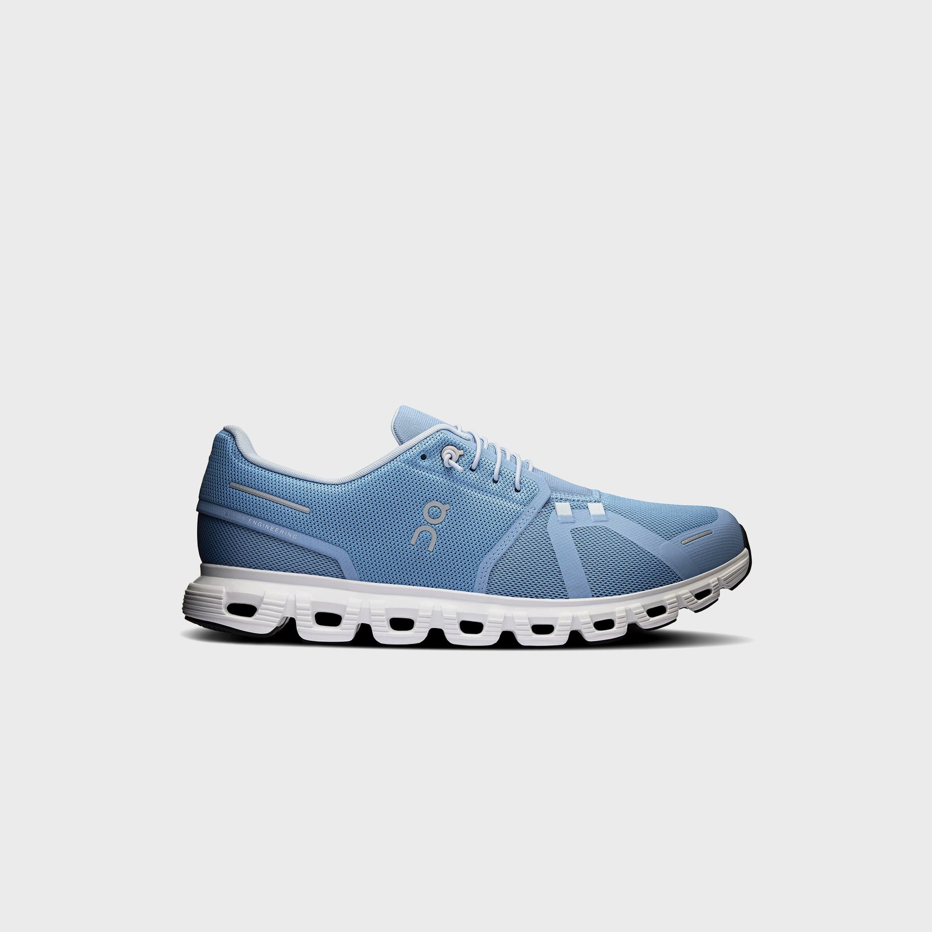 On Running Cloud 6 - Chambray / White
