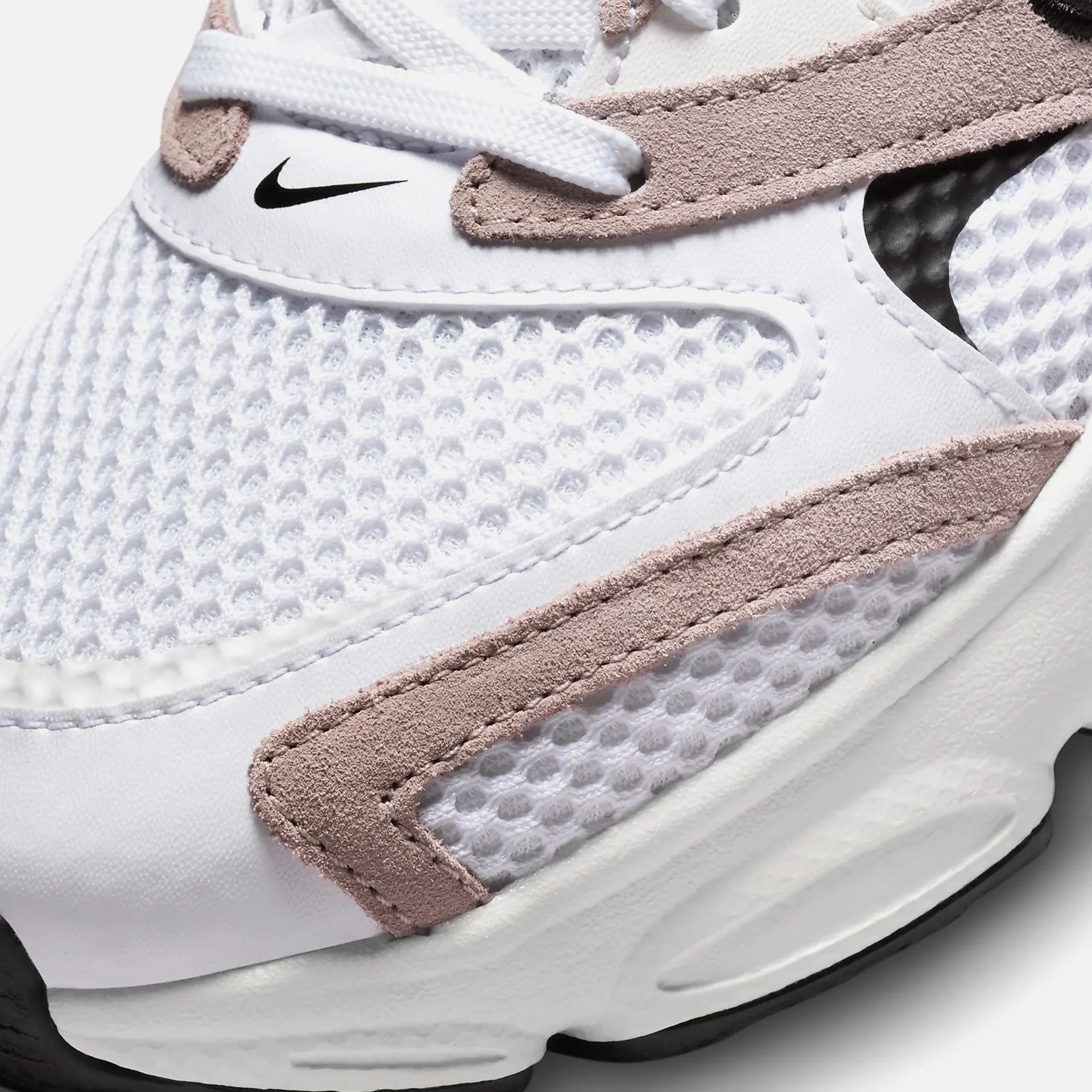 Nike WMNS Air Zoom Fire - White / Black / Sail / Diffused