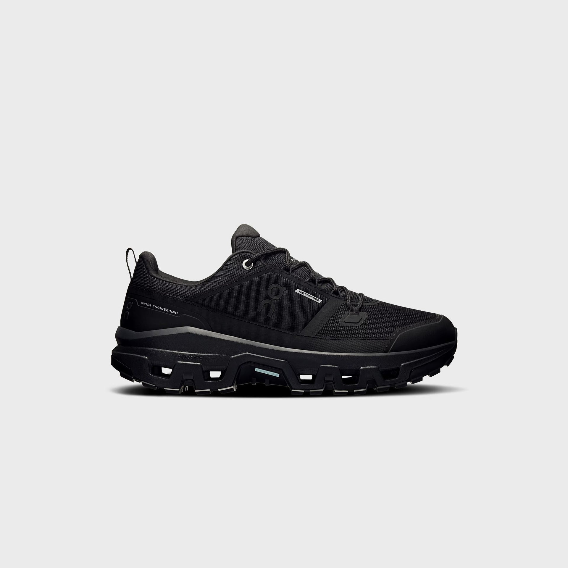 On Running Cloudrock Low Waterproof - Black