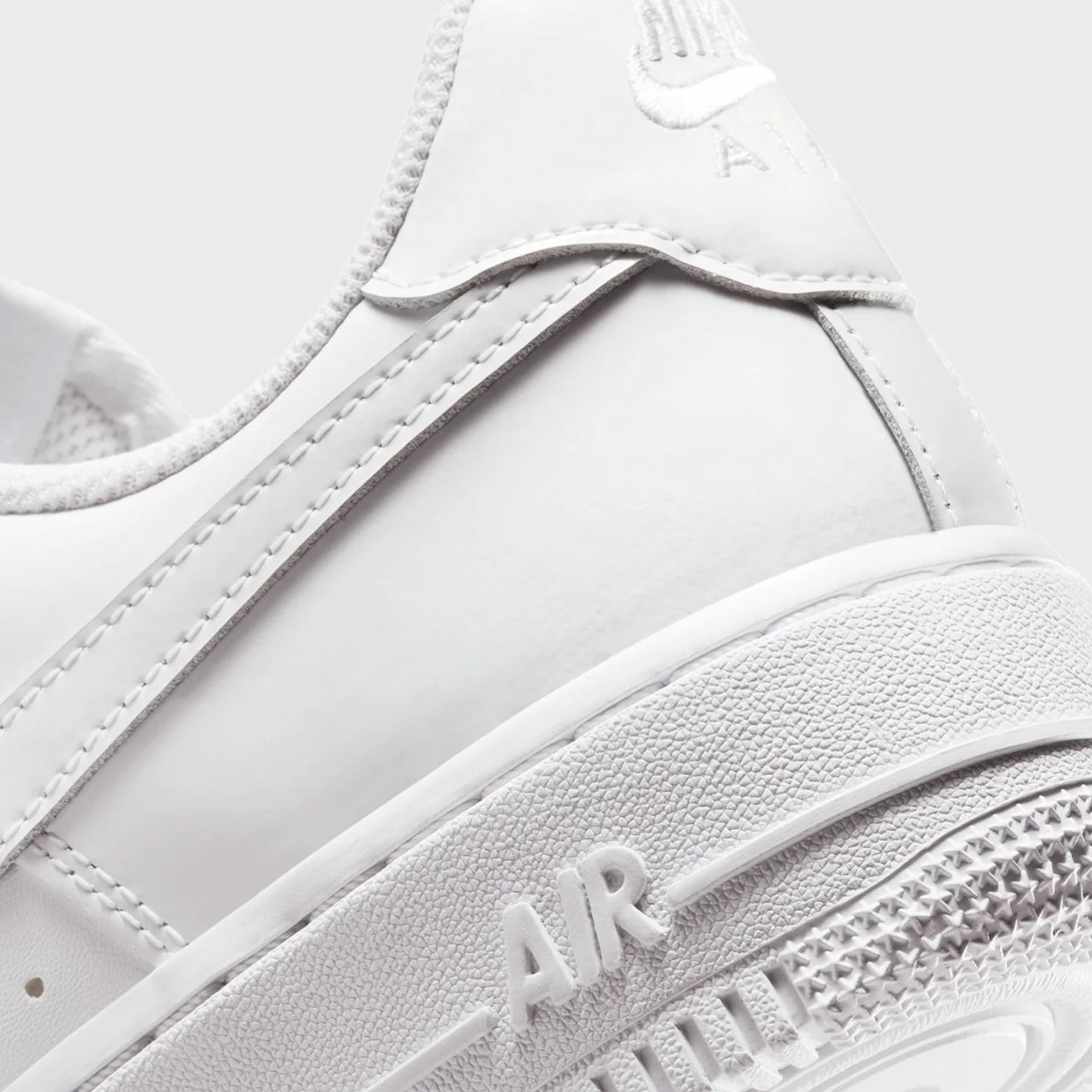 Nike WMNS Air Force 1 '07 'Patent White' - White