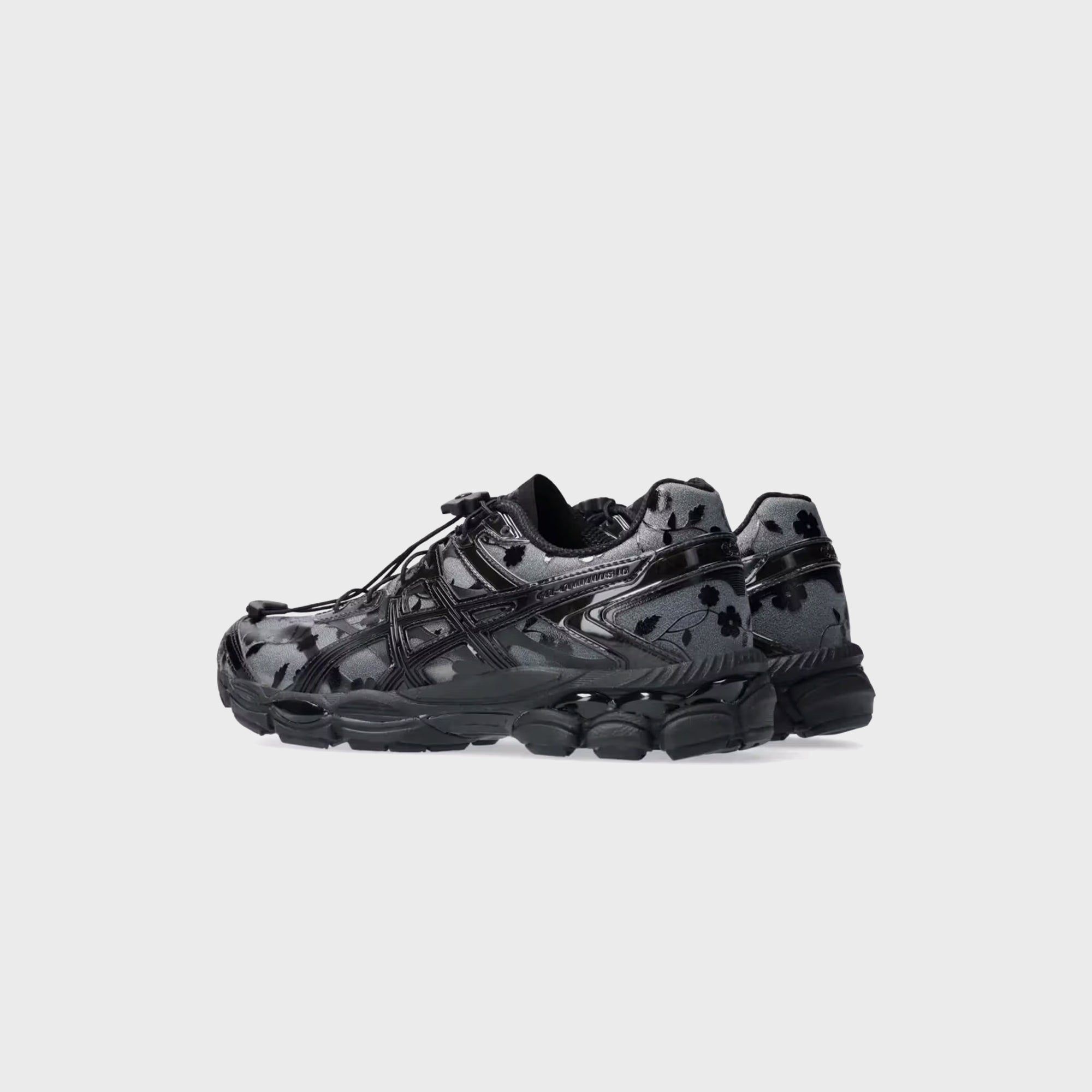 Asics x Cecilie Bahnsen Gel-Cumulus 16 Black ★ GEL-CUMULUS 16 SSCB | Unisex | Black/Black | Sportstyle