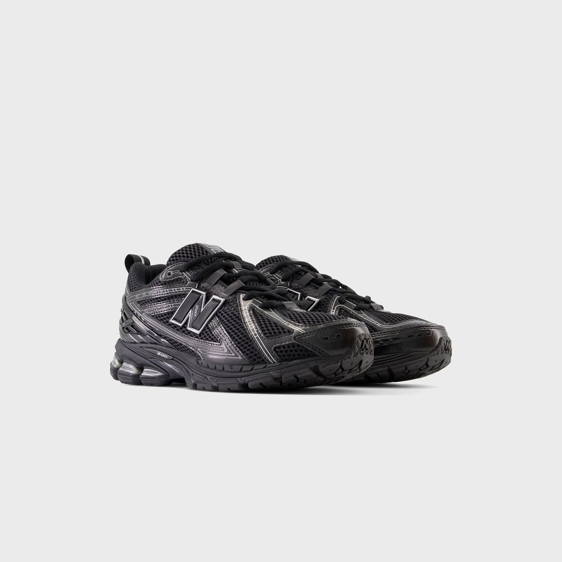 New Balance 1906R - Black / Grey