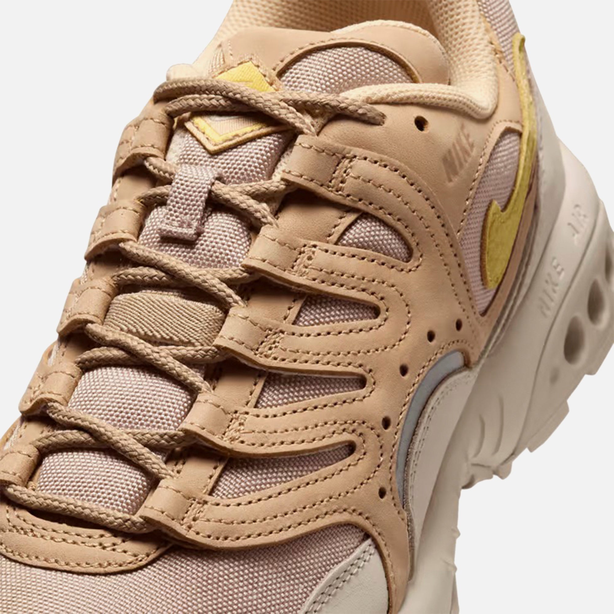 Nike Air Terra Humara SP - Sesame / Saturn Gold / Sanddrift – Kith