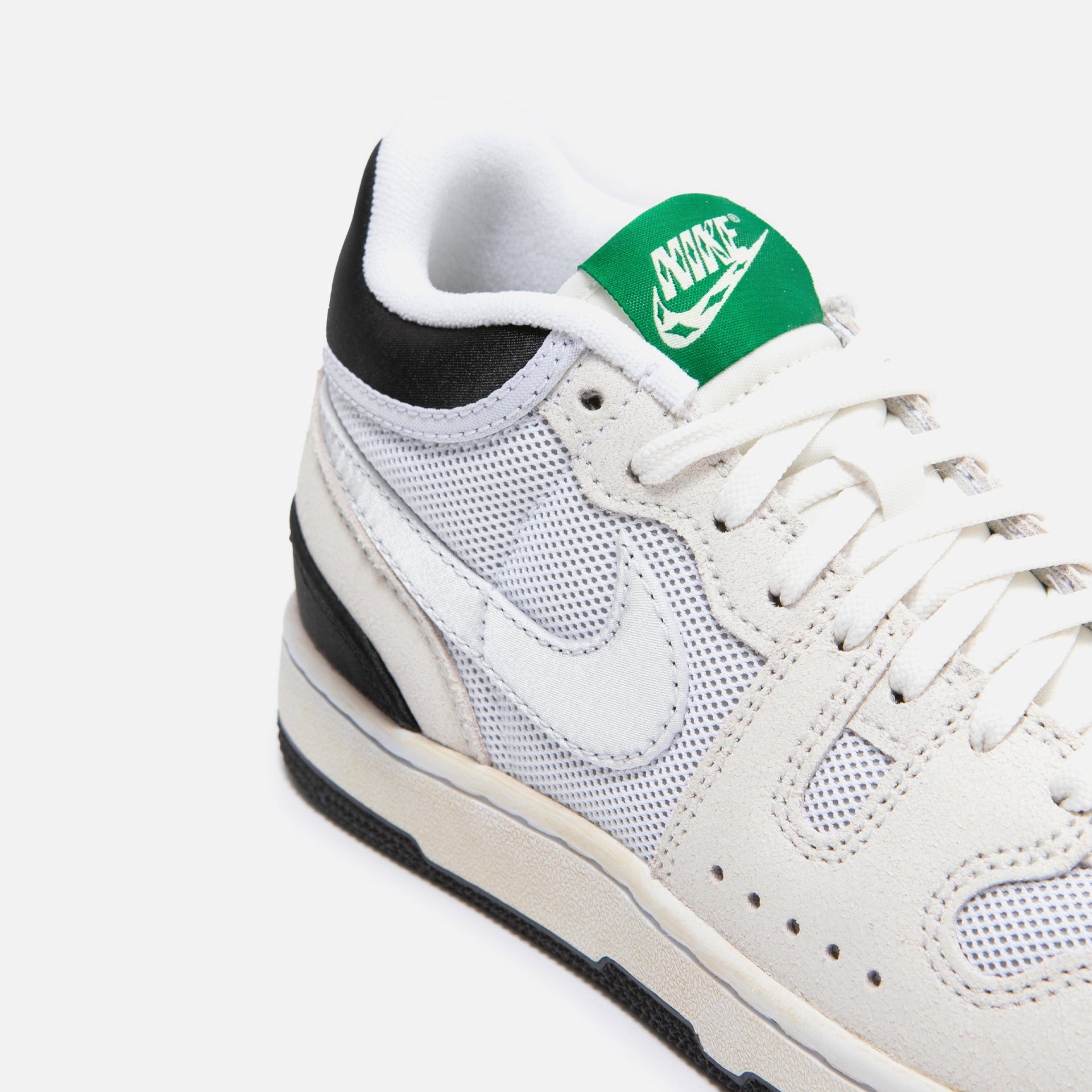 Nike Attack x Social Status - Summit White / White / Pine Green