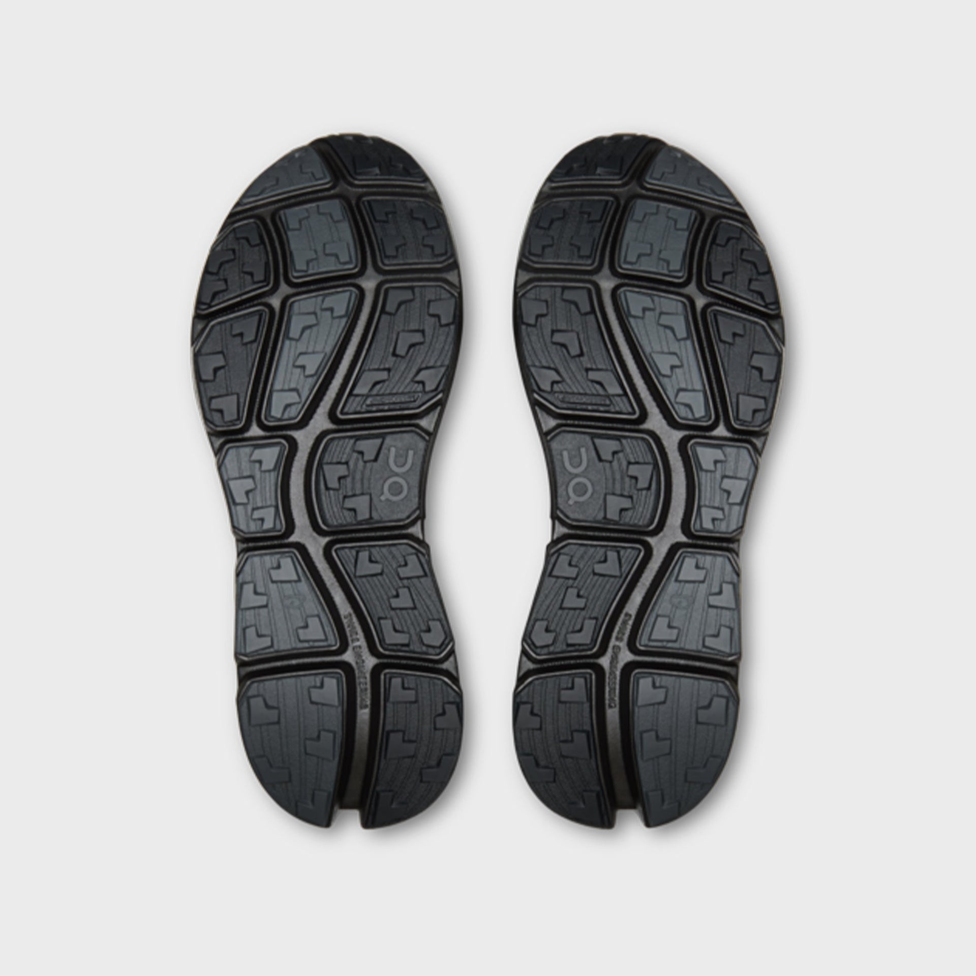 On Running x Post Archive Faction Cloudsoma - Black / Black