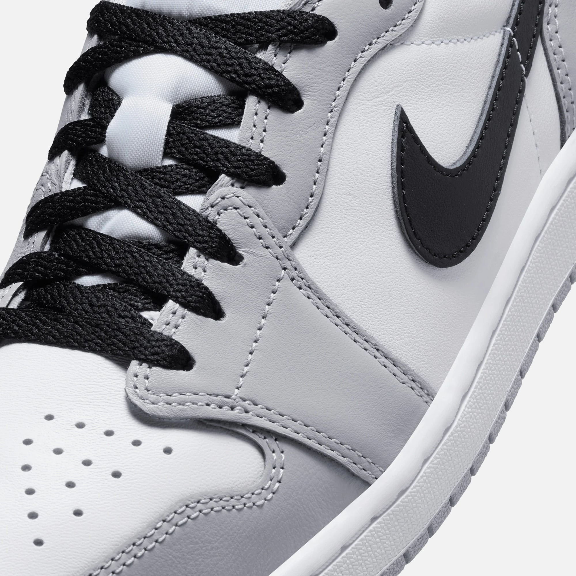 Nike Air Jordan 1 Low ホワイト/ネイビー/ブラック 楽天市場】NIKE AIR JORDAN 1 LOW SE CONCORD white/black