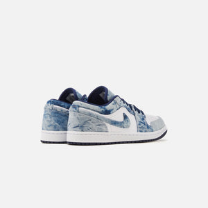 Nike Air Jordan 1 Low SE - White / White / Midnight Navy