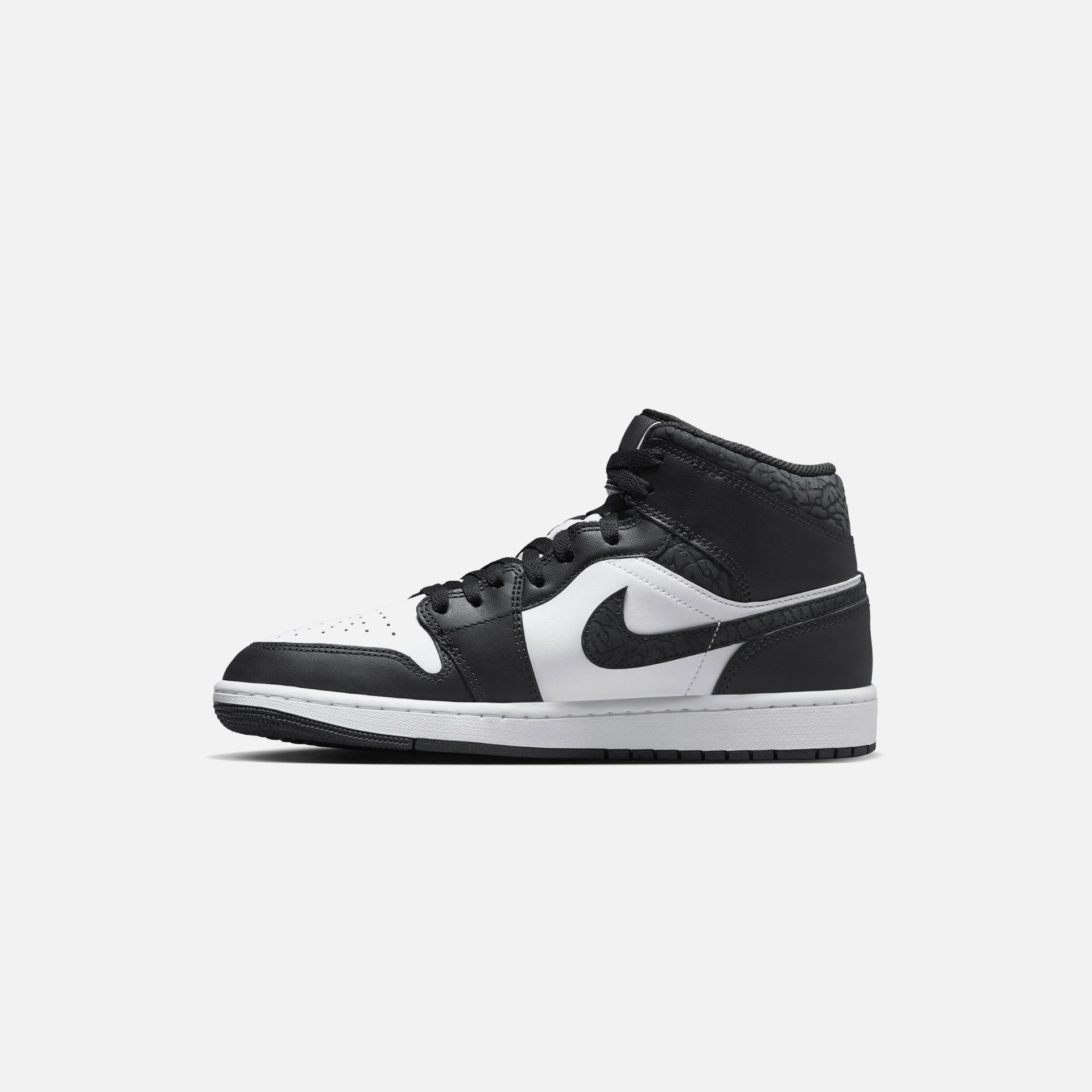 Jordan WMNS Air Jordan 1 Mid Se - Off Noir / Black / White