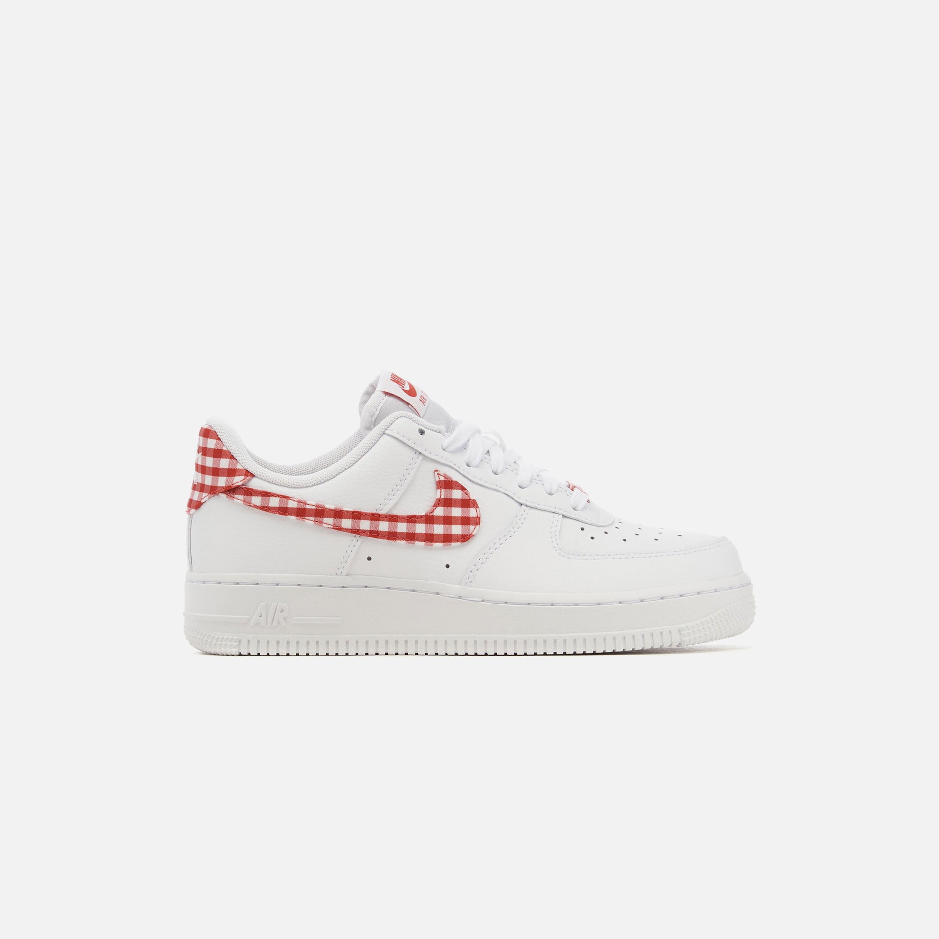 Nike WMNS Air Force 1 '07 - Trend White / Mystic Red