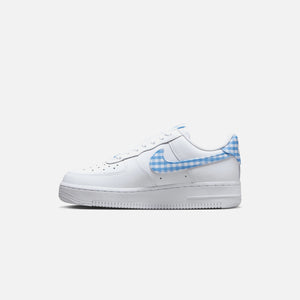 Nike WMNS Air Force 1 '07 - Trend White / University Blue