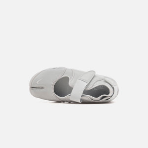 Nike rift white best sale