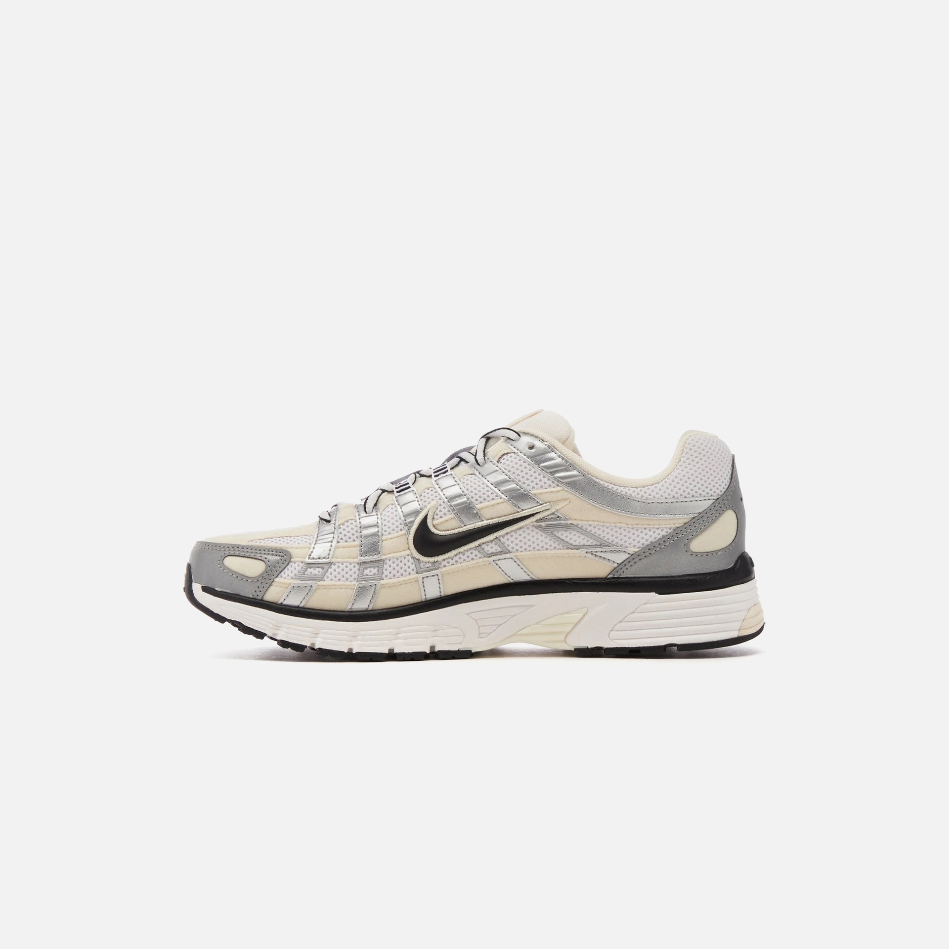 Nike WMNS Nike P-6000 - Coconut Milk / Black / Summit White