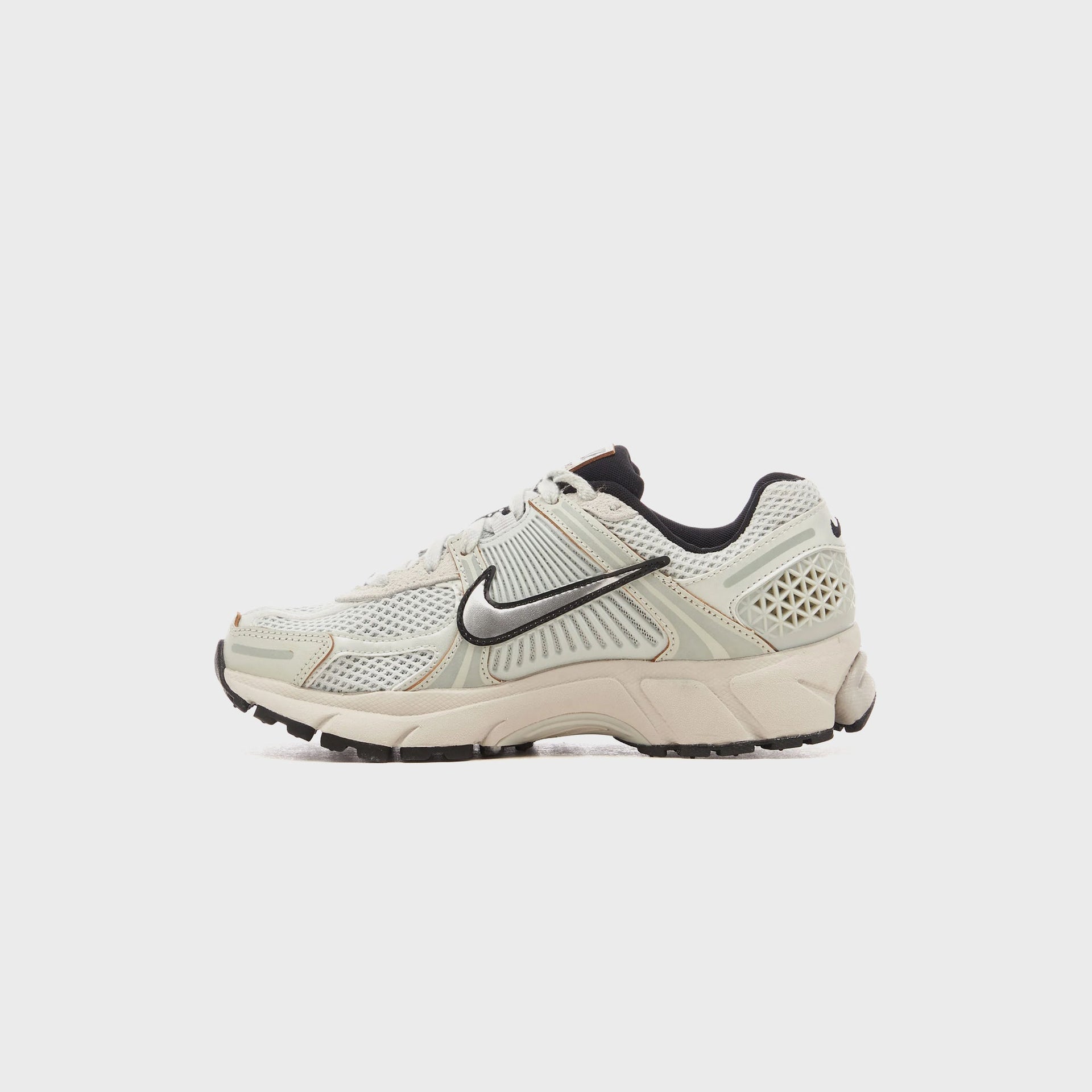Wmns Nike Zoom Vomero 5 Light Silver/Chrome-Light