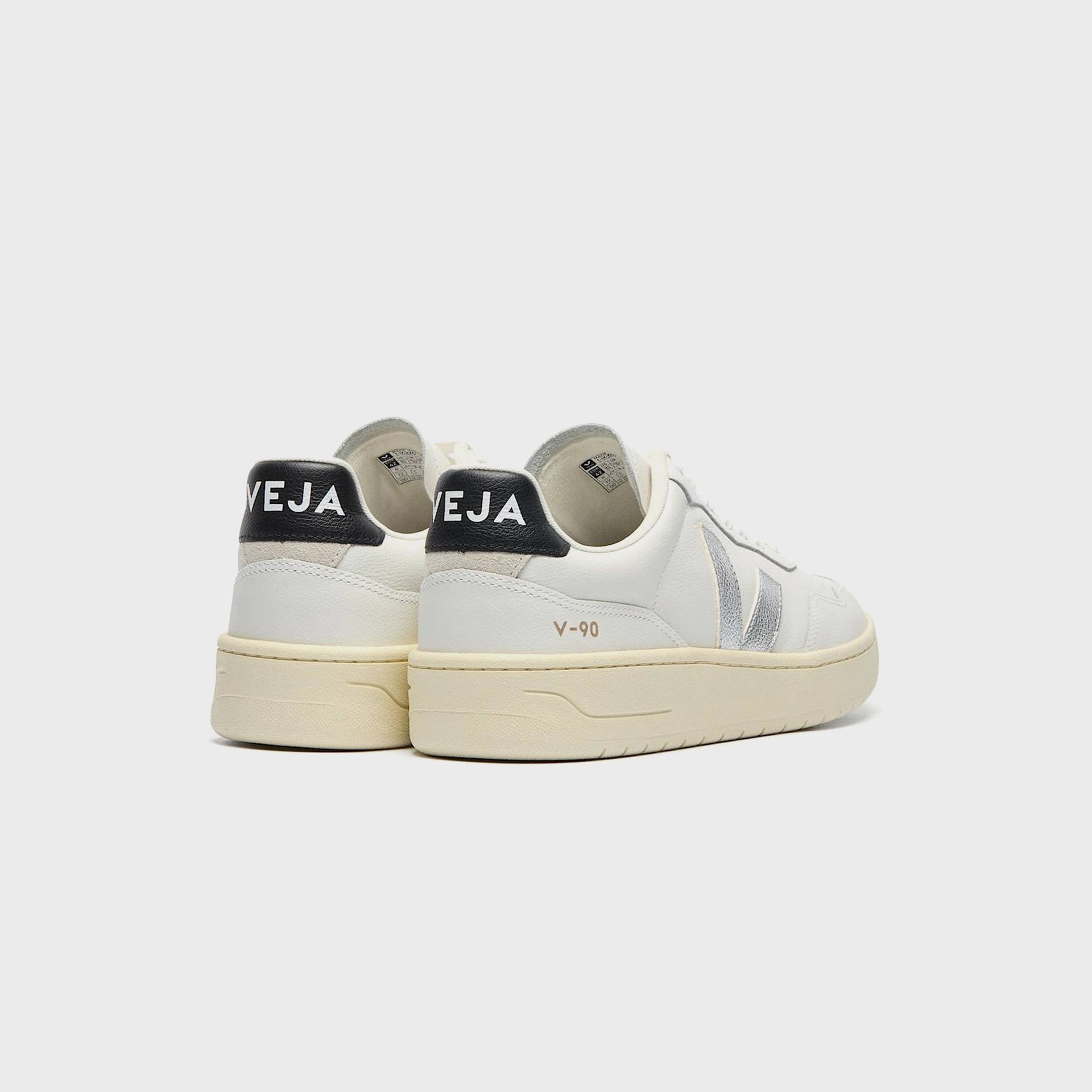 Veja V-90 - White / Silver / Black