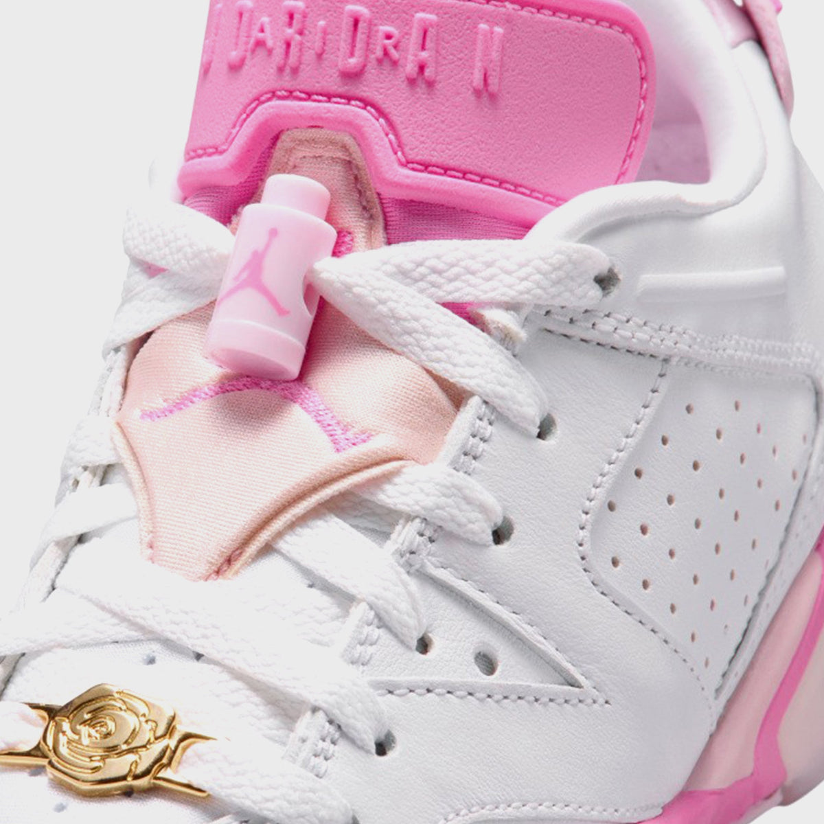 Jordan GS Air Jordan 6 Retro Low - White / Pink Foam / Playful Pink