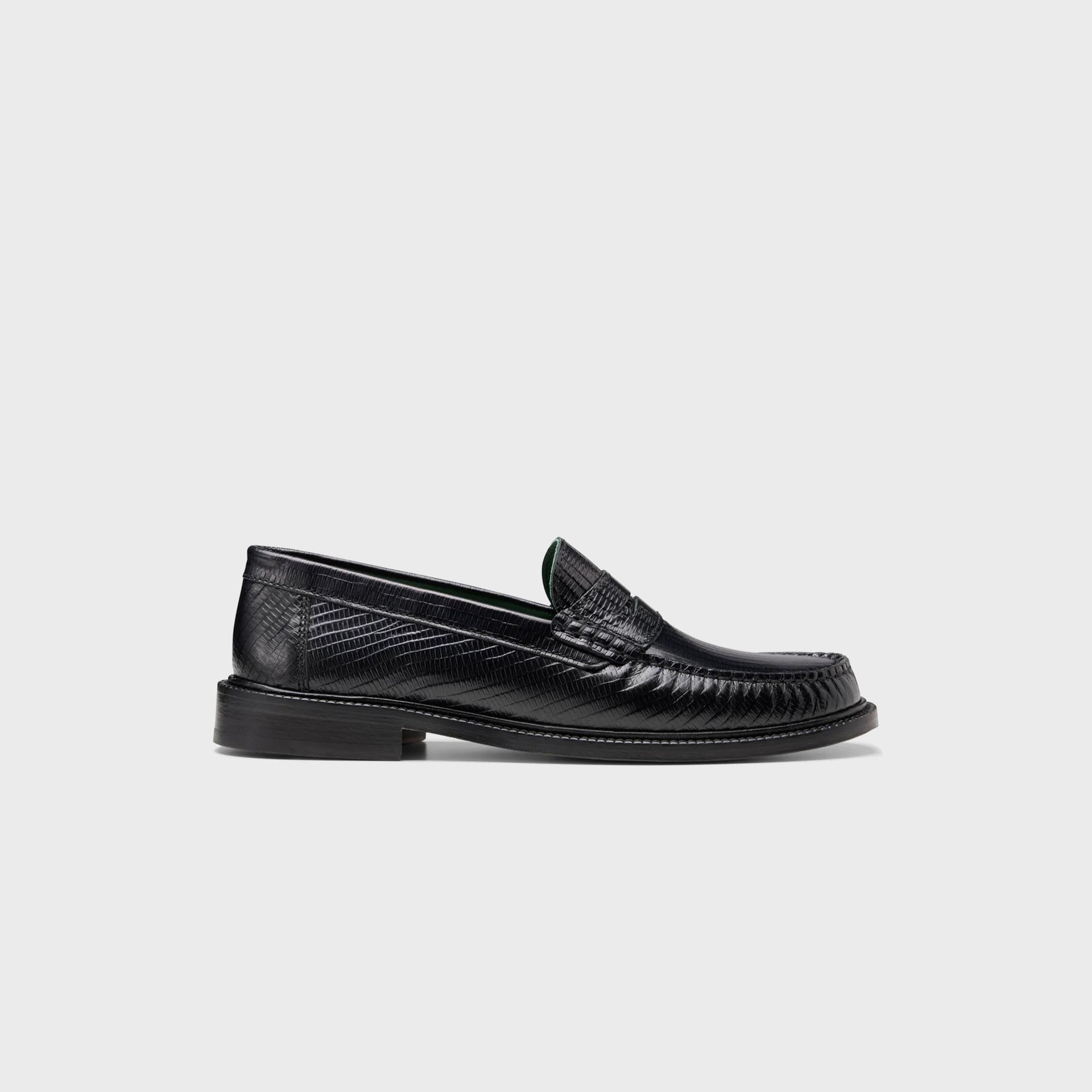 VINNY's Yardee Mocassin Loafer - Black Lizard