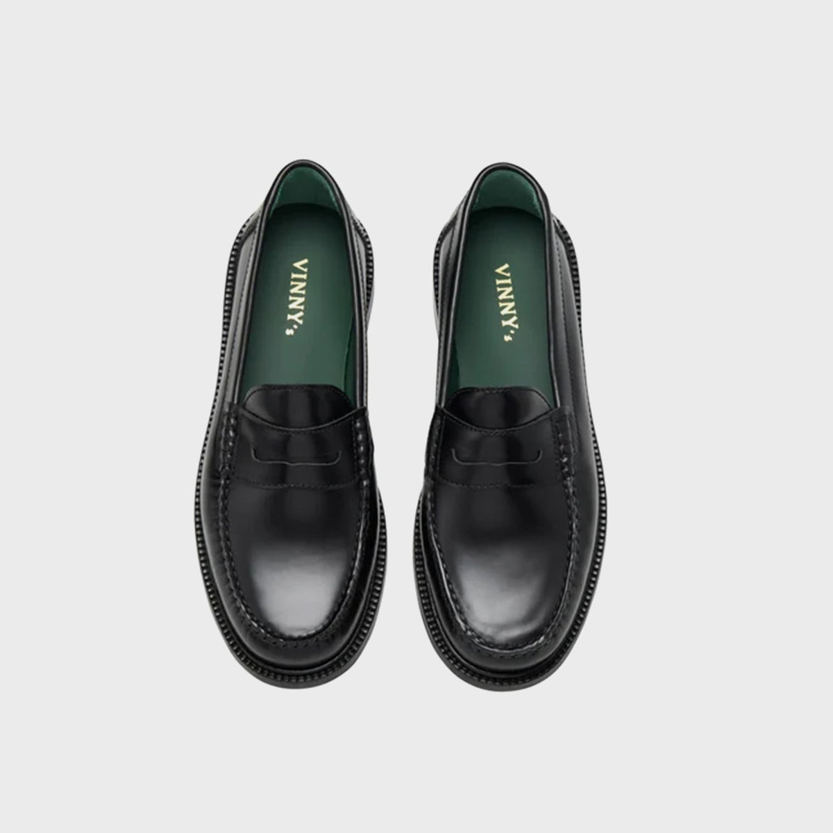 VINNY's Yardee Moccasin Loafer - Black