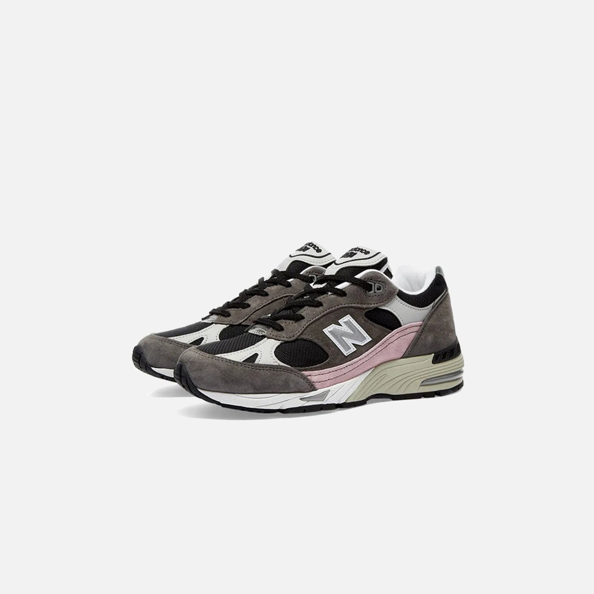 New Balance WMNS 991 - Grey / Black / Rose