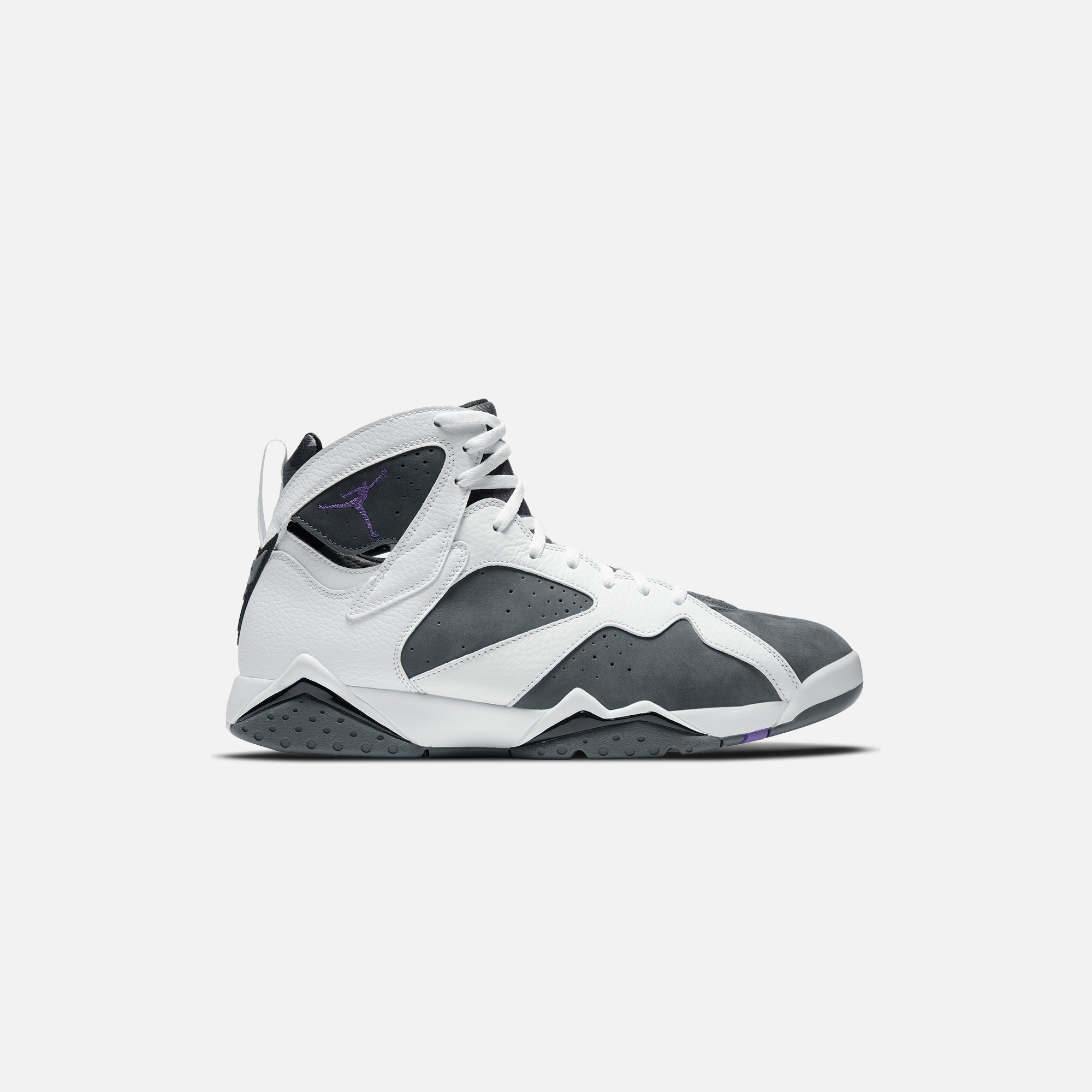 Nike Air Jordan 7 - Retro White / Varsity Purple / Flint Grey