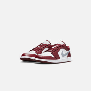 Nike Air Jordan 1 Low - Cherrywood Red / Cement Grey / White