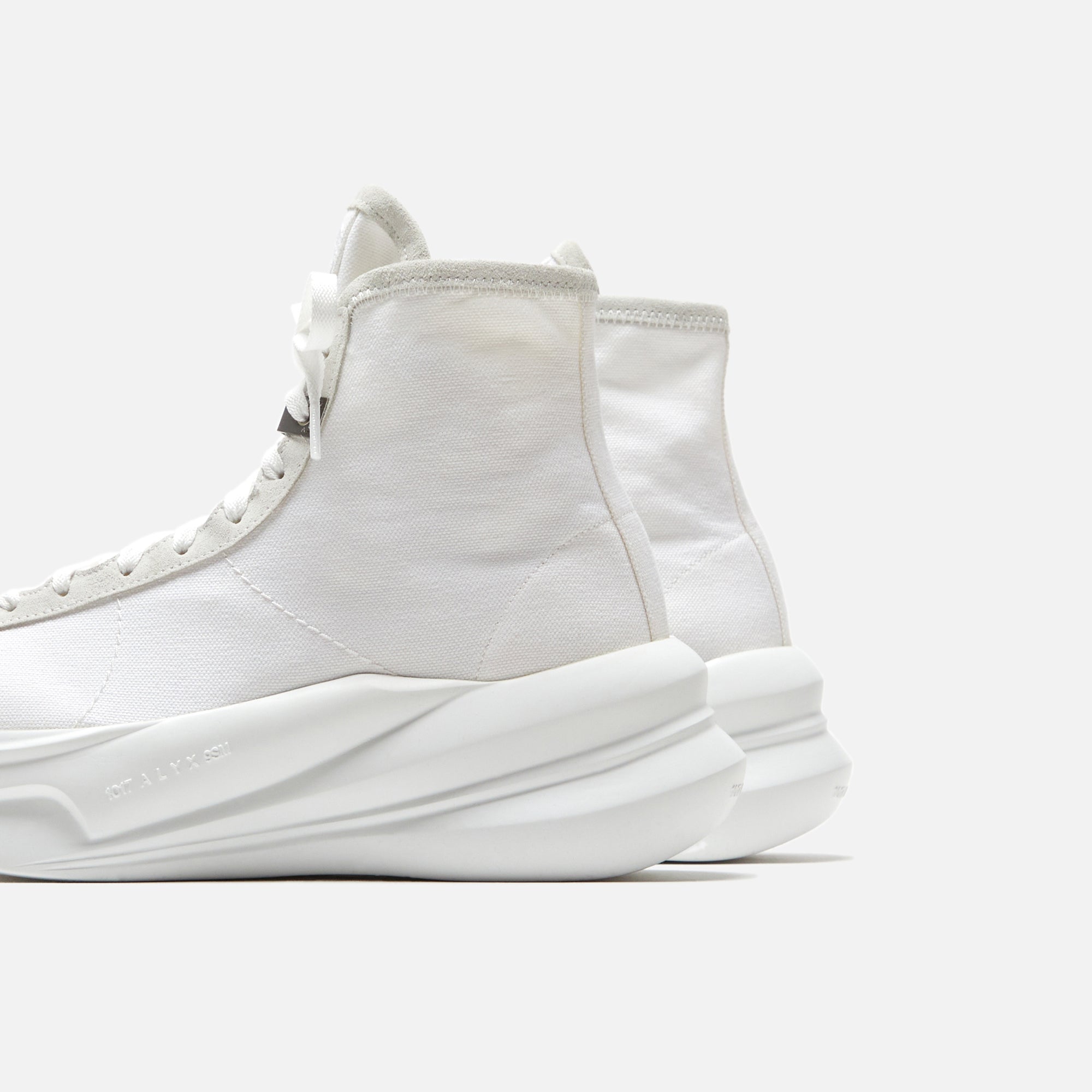 アセッテナイ 1017 Alyx 9SM High Top Sneaker - White – Kith Europe