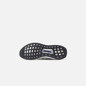 adidas Ultraboost 1.0 DNA - Footwear White / Legacy Indigo