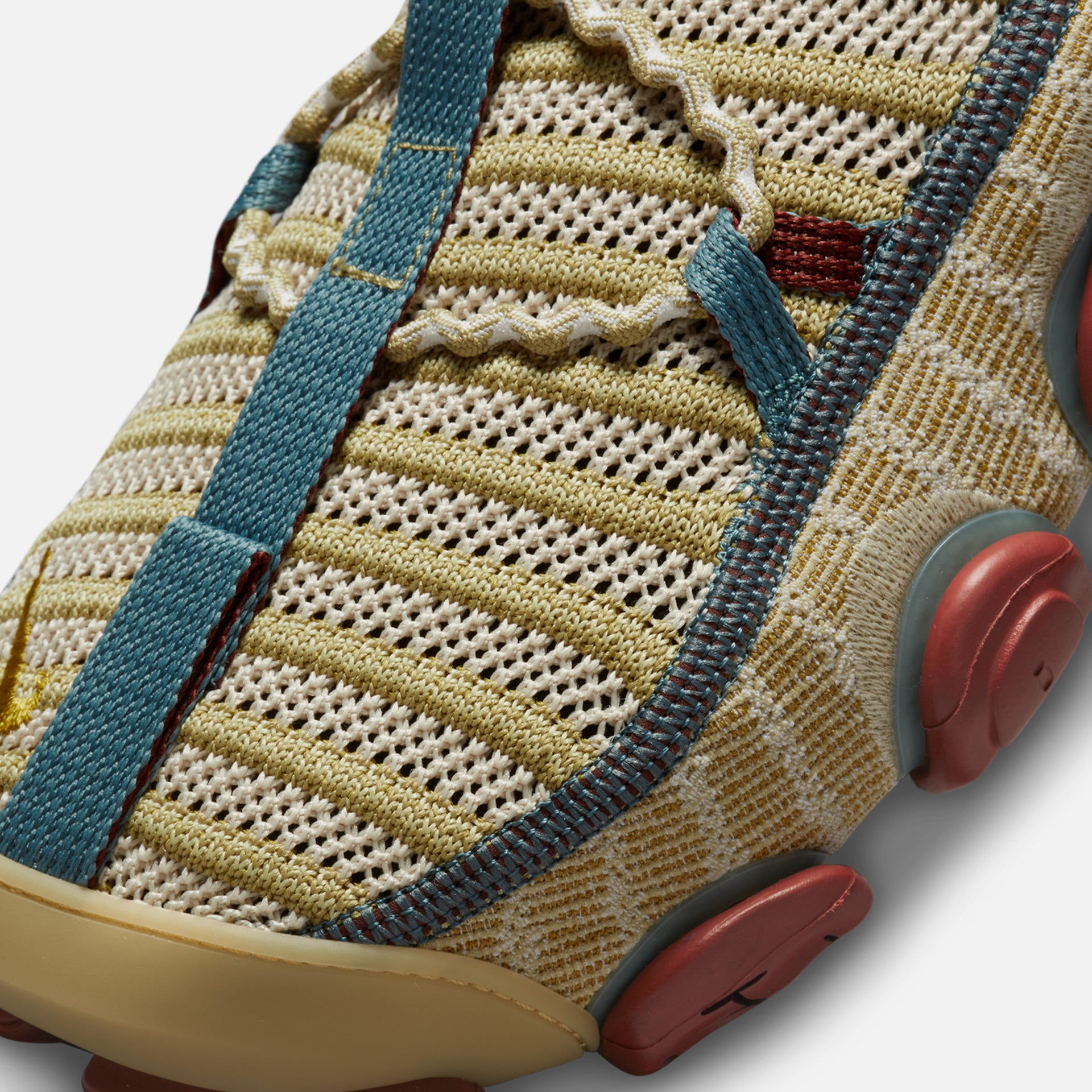 Nike ISPA Link - Barley / Desert Moss / Redstone