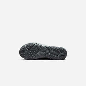 Nike ISPA Sense Flyknit - Black / Seafoam / Smoke Grey