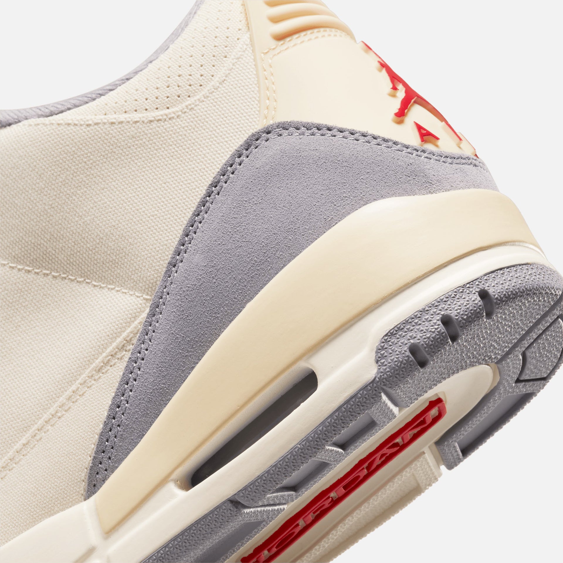 Jordan Air Jordan 3 Retro SE - Muslin / University Red / Cement