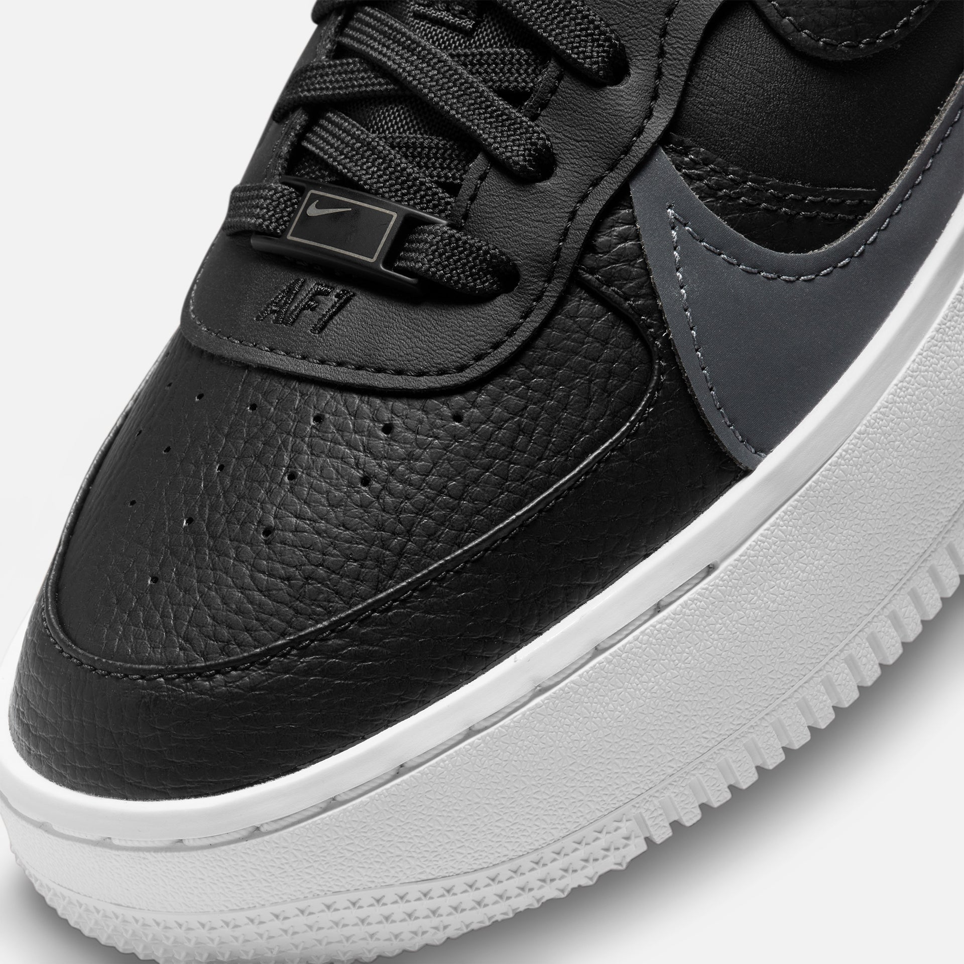Nike Wmns Air Force 1 PLT.AF.ORM - Black / Anthracite / White