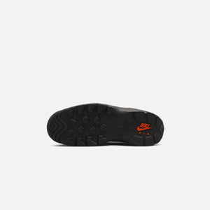 Nike ACG Air Mada - Bison / Black / Hyper Crimson / Total Orange