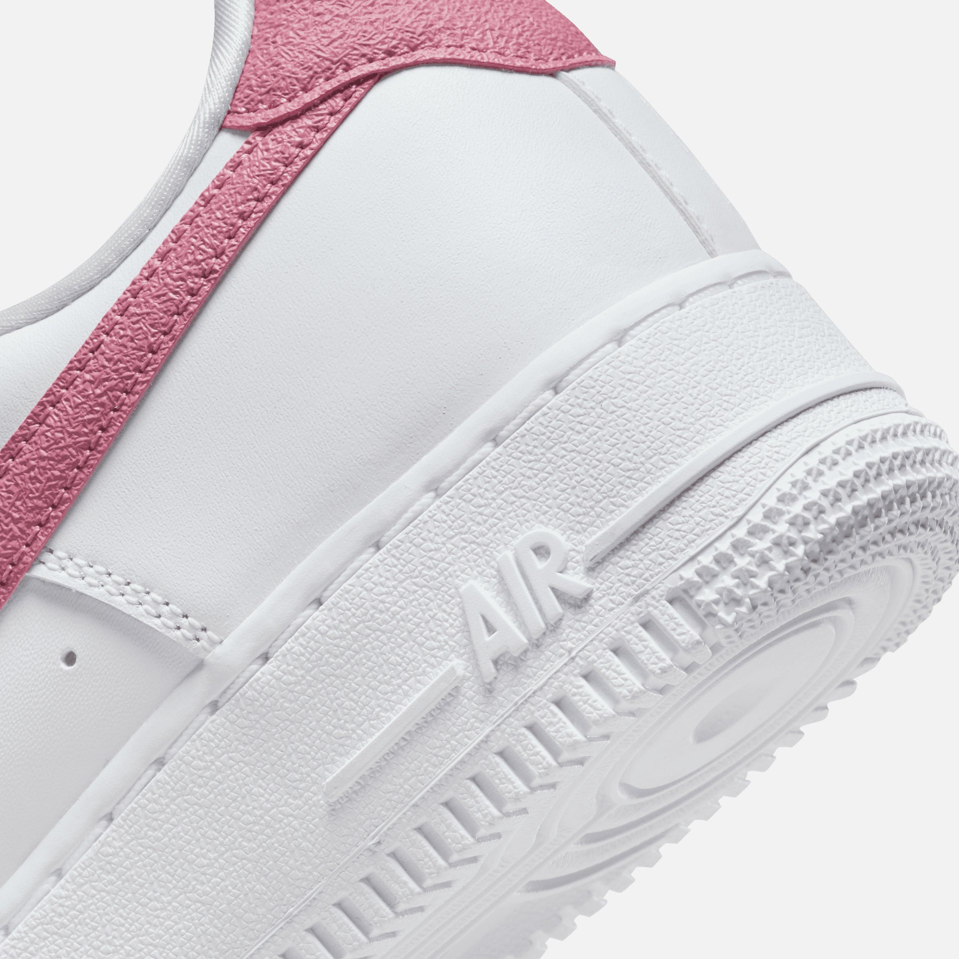 Nike WMNS Air Force 1 '07 - White / Desert Berry