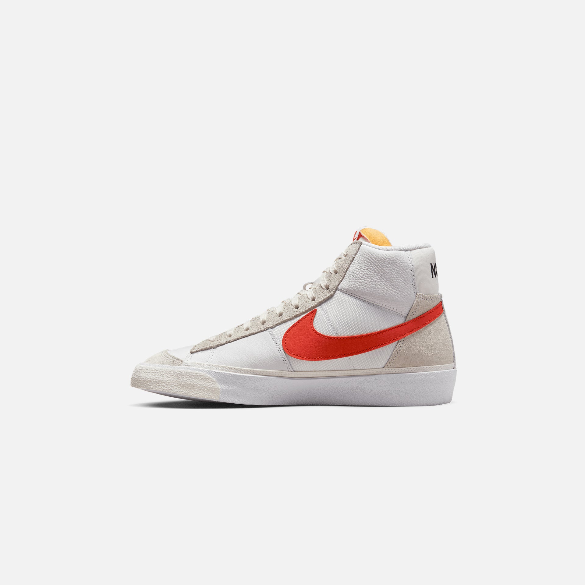 Nike Blazer `77 Pro Club - White / Habanero Red / Summit White