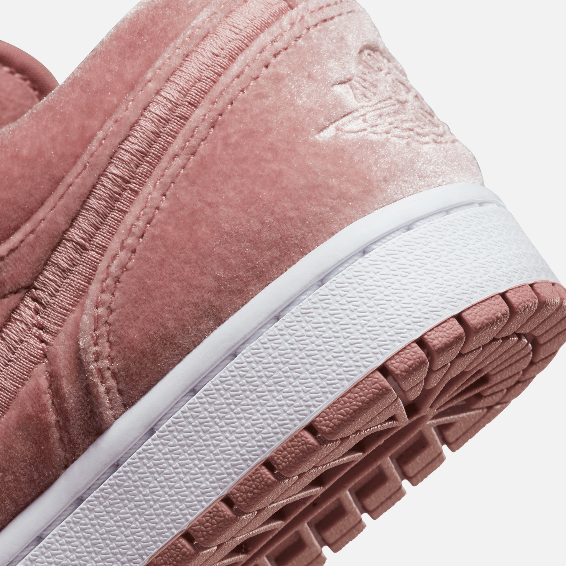 Jordan WMNS Air Jordan 1 Low SE - Rust Pink / White