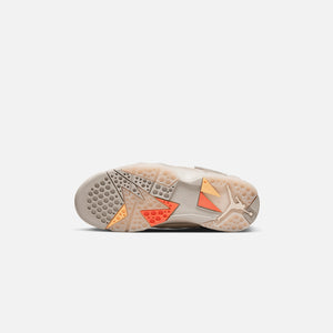 Nike x Bephies Beauty Supply WMNS Air Jordan 7 Retro - Sanddrift / Malt / Turf Orange