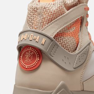 Nike x Bephies Beauty Supply WMNS Air Jordan 7 Retro - Sanddrift / Malt / Turf Orange