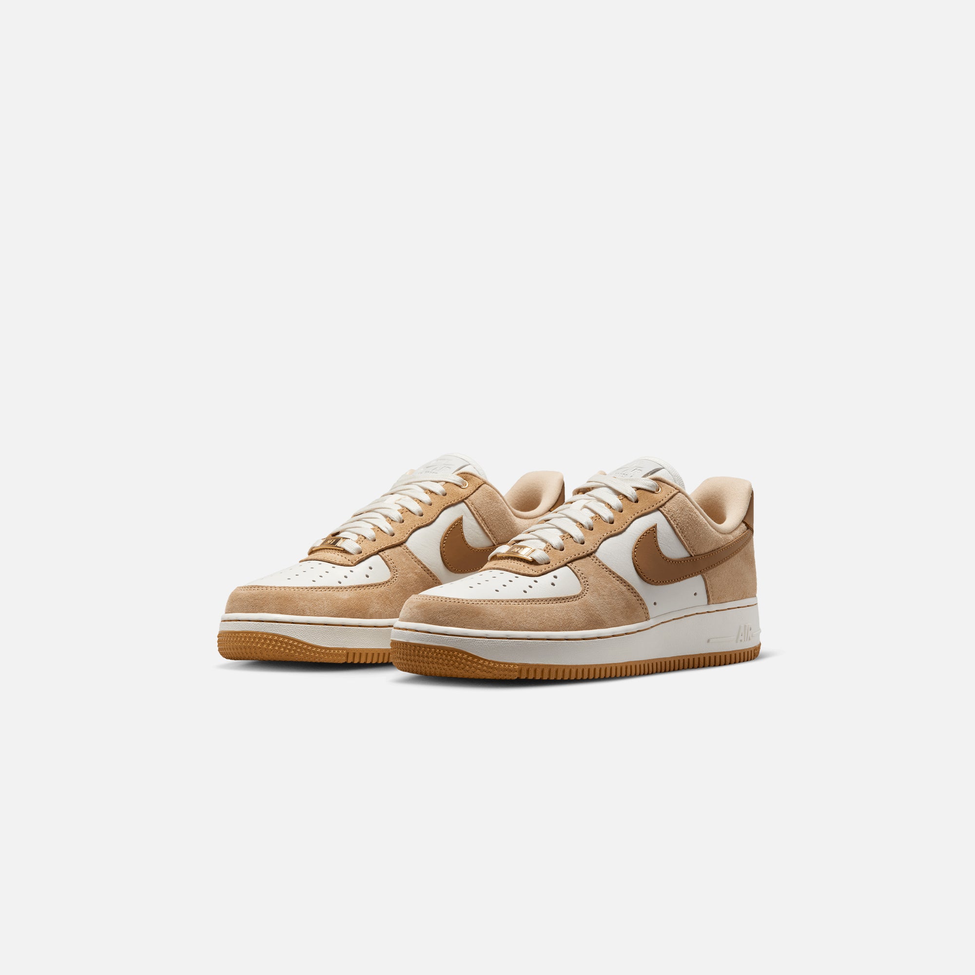 ★NIKE★大人気★WMNS AIR FORCE 1 LXX \"VACHETTA TAN\"★追跡可 Amazon.com | [DX1193-200] Womens Nike Air Force 1 Low LXX