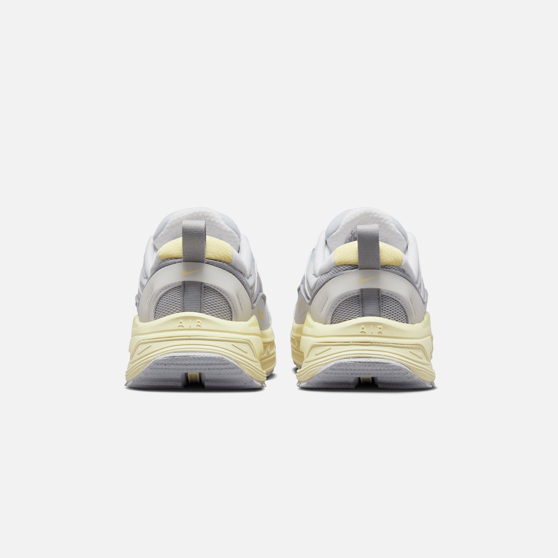 Nike WMNS Air Max Bliss NN - White / Alabaster / Pure Platinum