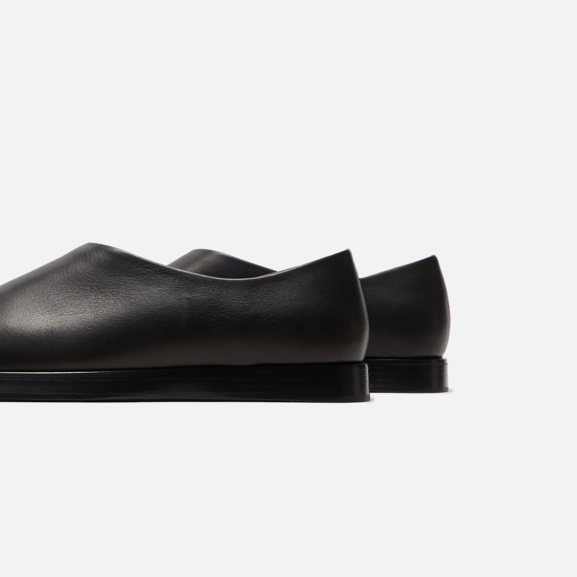 Fear of God Eternal Dress Mule - Black Flat Leather – Kith