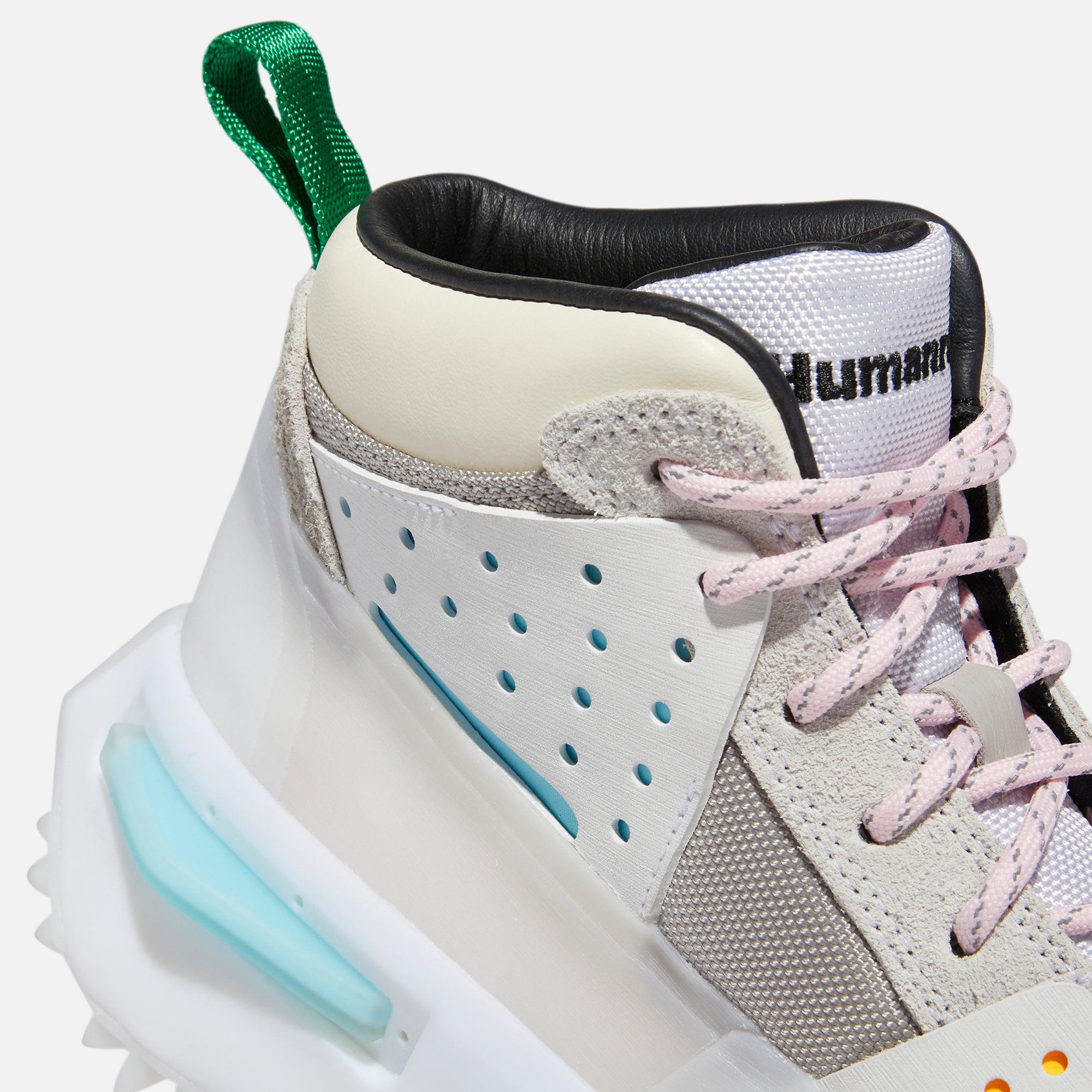 靴 adidas HU NMD TRAIL HIKE MID