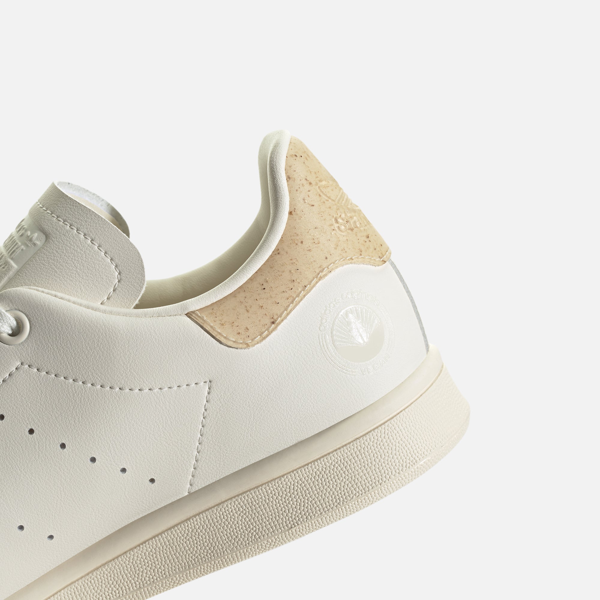 chalk white stan smith