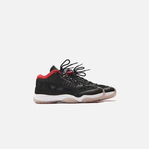 Nike Air Jordan 11 Retro Le - Black / True Red / Multicolor