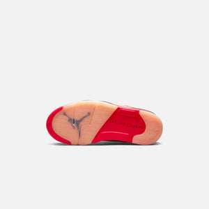 Nike WMNS Air Jordan 5 Retro Low - Arctic Orange / Siren Red / Black