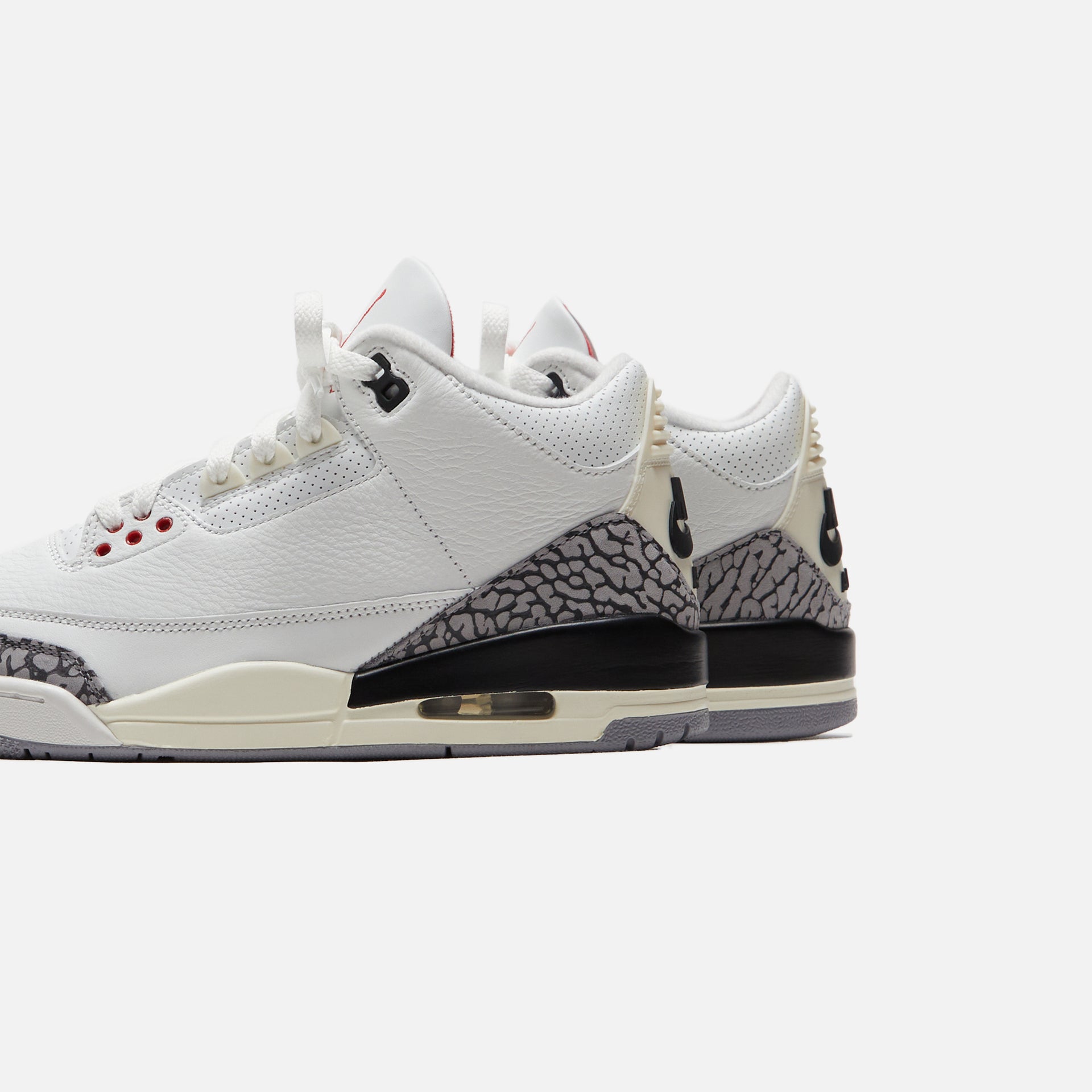 Jordan Air Jordan 3 Retro - Summit White / Fire Red / Black / Cement