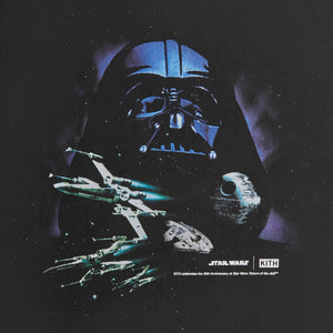 Bondgenoot uitzending Bij elkaar passen STAR WARS™ | Kith Darth Vader™ Space Poster Vintage Tee - Black – Kith  Europe